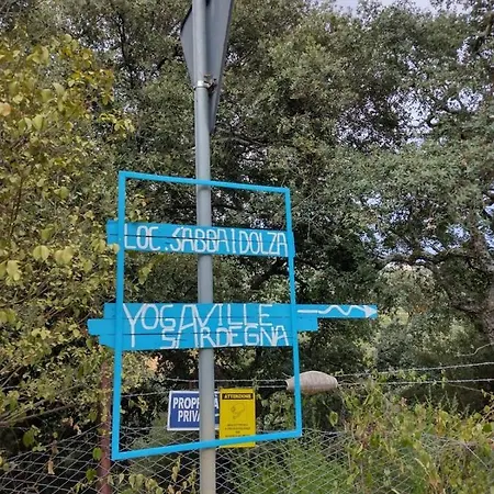 Yogaville Sardegna Luxussátor Luras